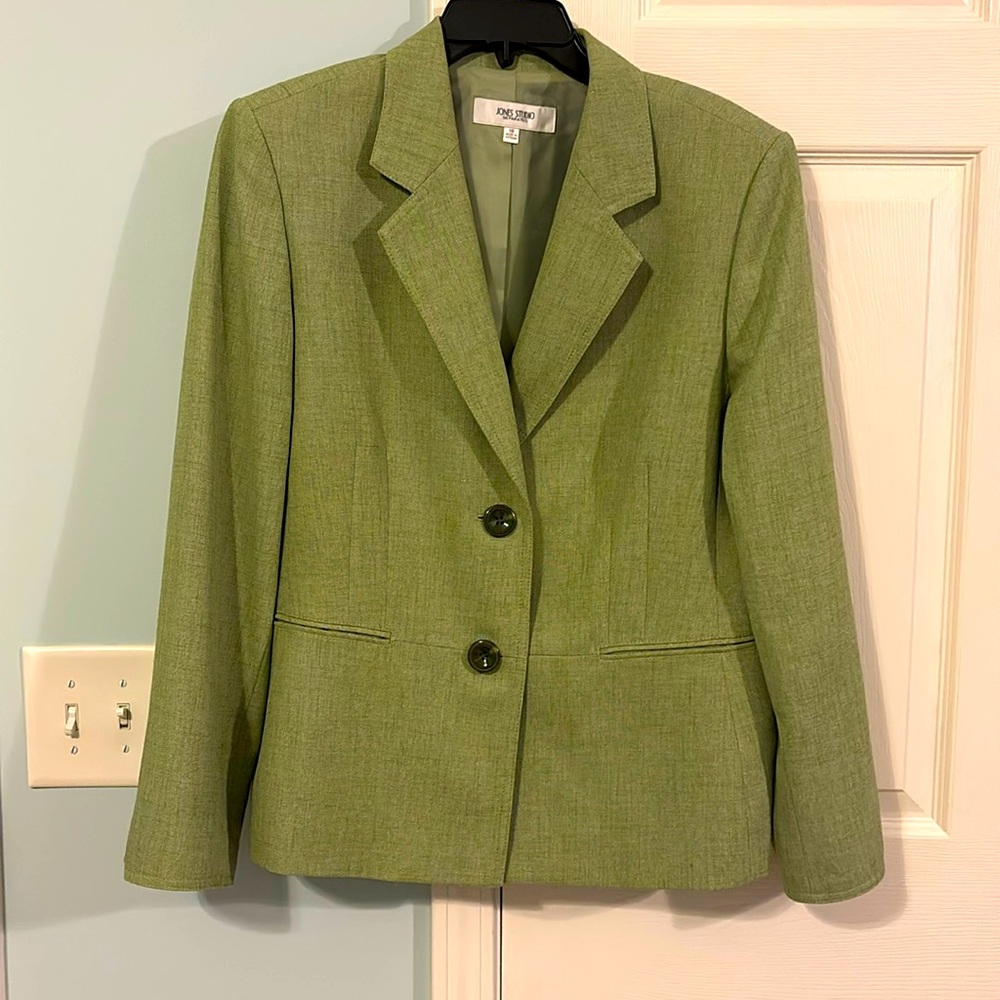 Jones studio blazer